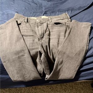Universal Thread Light Gray Denim Jeans